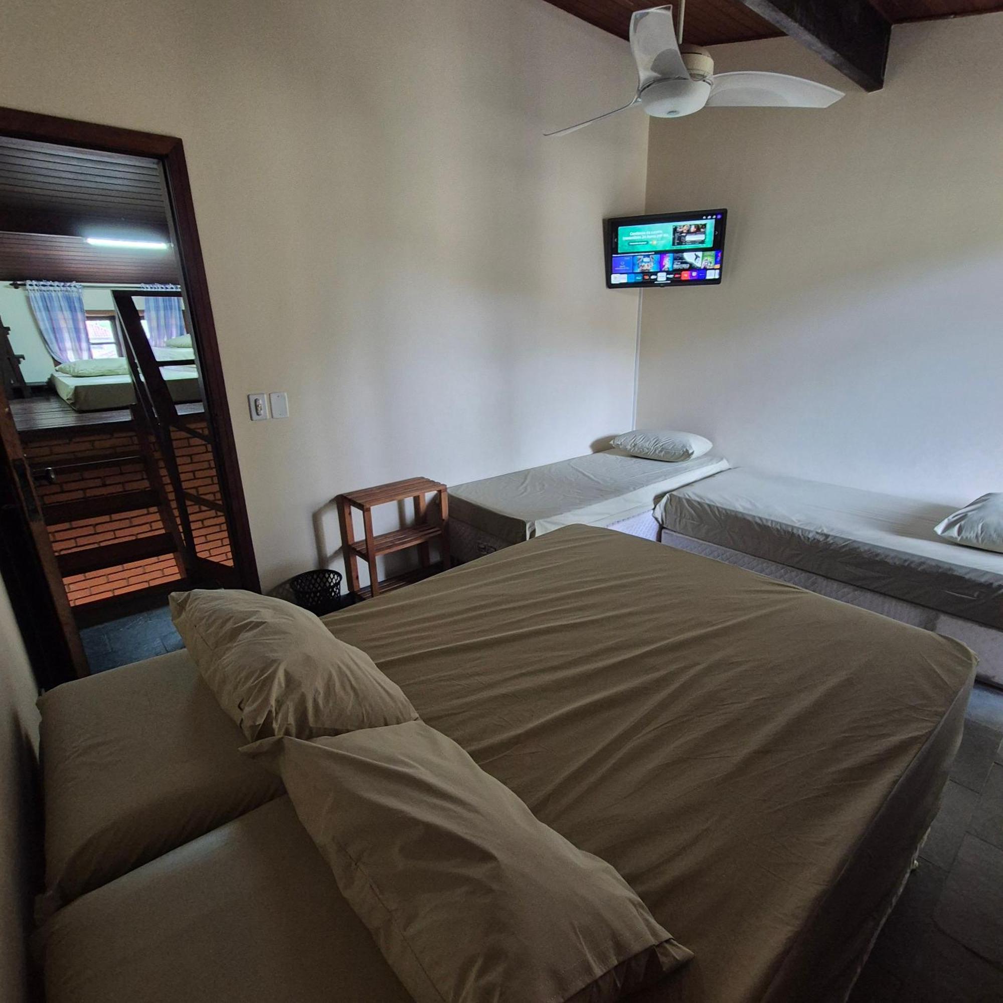 Casa 7 Em Ubatuba No Centro Condominio Com Piscina E Churrasqueira Exterior foto